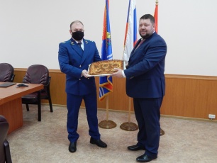 В администрации города поздравили сотрудников Вичугской межрайонной прокуратуры