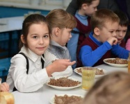 О расширенном совещании руководителей общеобразовательных школ по вопросам организации школьного питания