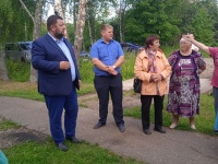 Встреча главы городского округа Вичуга П.Н. Плохова с жителями ул. Розы Люксембург