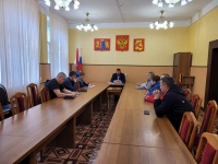 В администрации городского округа Вичуга  состоялась встреча главы города с таксистами